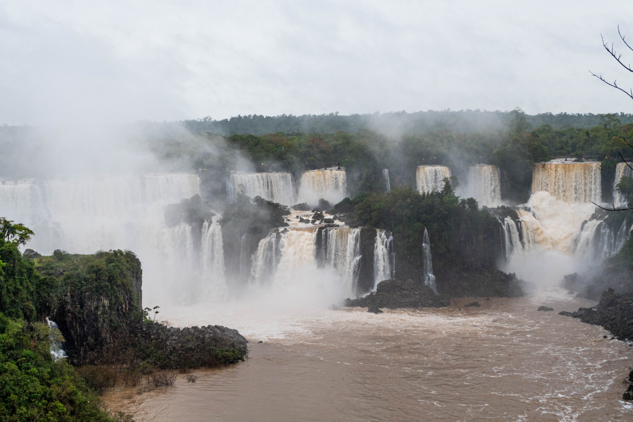 De Braziliaanse kant van de Iguazú Falls, Brazilië