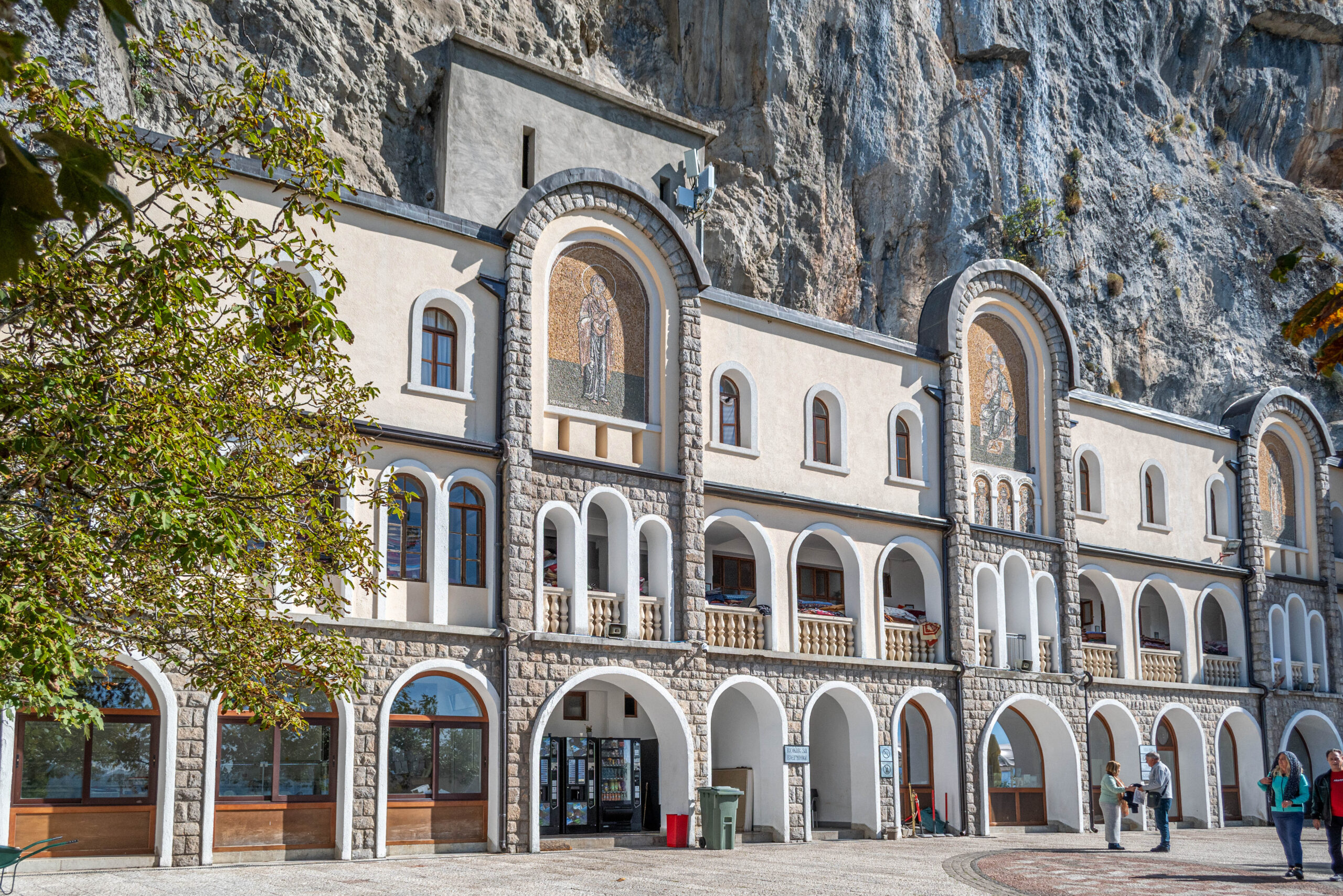 Ostrogklooster, Montenegro